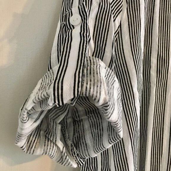 Women's Striped Pocket Button Down, Large - Picture 3 of 5